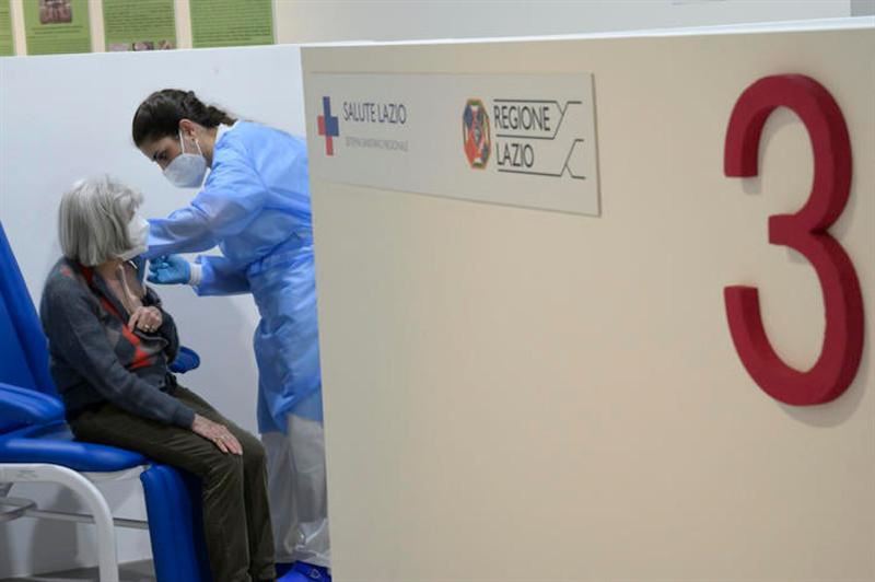 Вакцина алмағандар үшін қатаң шектеулер енгізіледі