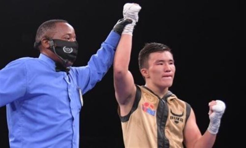 21 жастағы қазақ боксшысы әлем чемпионы атанды