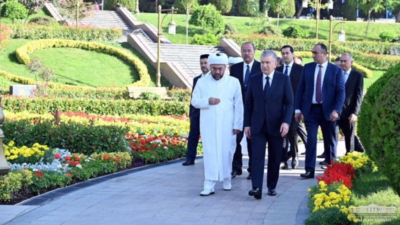 Мирзияев Совет одағында репрессиялаған өзбек азаматтарын еске алды