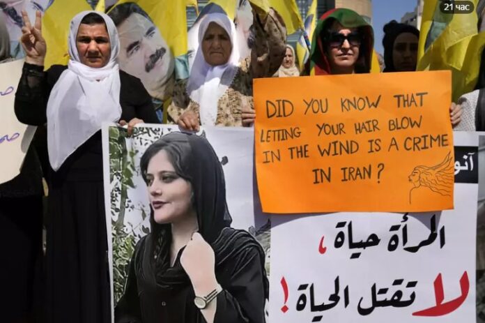 Иран хиджаб кию туралы заңға өзгеріс енгізбек