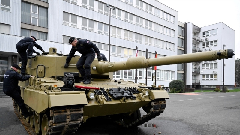 Германия Украинаға Леопард танкілерін беруге келісті
