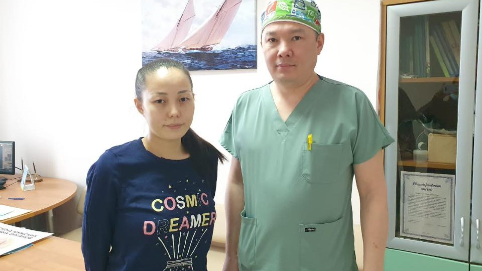  Елордалық дәрігерлер бүйрегінде ірі тастар бар науқасты құтқарып қалды 