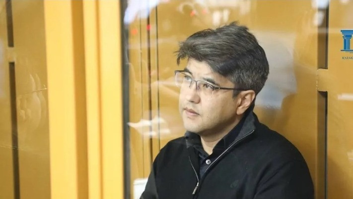 Бишімбаевтың туыстарынан пара алмақ болған адам сотталды