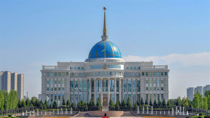 Мемлекет басшысы Дулат Исабековтің отбасына көңіл айтты 