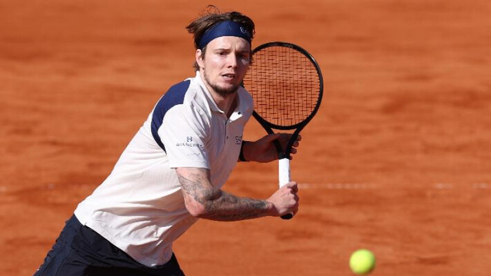 Қазақстанның бірінші ракеткасы Испаниядағы беделді турнирді жеңіспен бастады