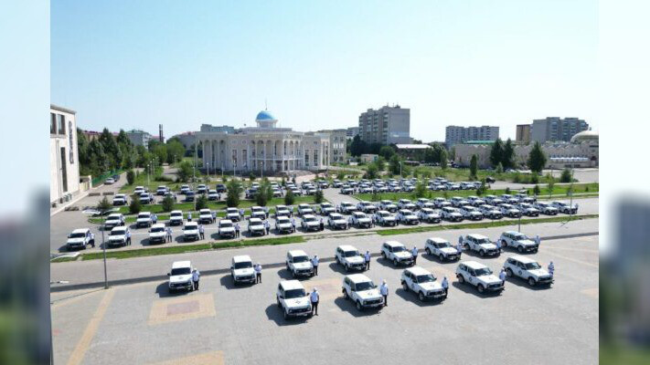 Нариман Төреғалиев ветеринариялық қызметке 106 жаңа автокөлік табыстады