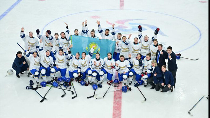 Шайбалы хоккейден әйелдер арасындағы екінші Азия чемпионатында ел намысын кімдер қорғайды?