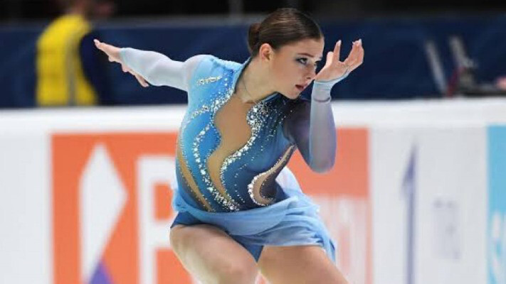 Қазақстан үміті Софья Самоделкина Хорватия мұзында өнер көрсетеді